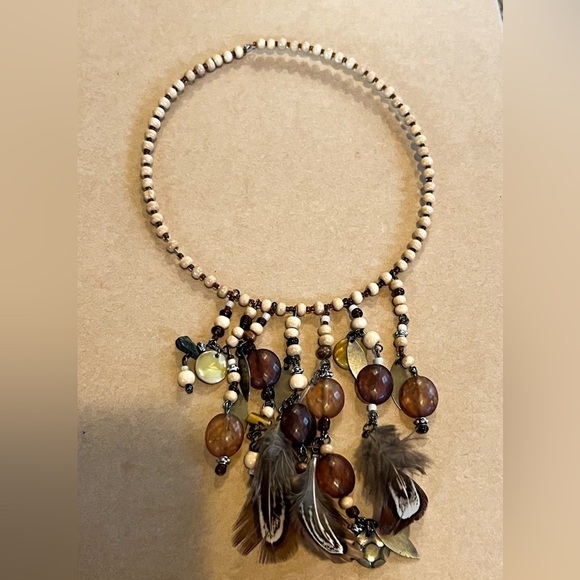 Feather Choker - Picture 1 of 2